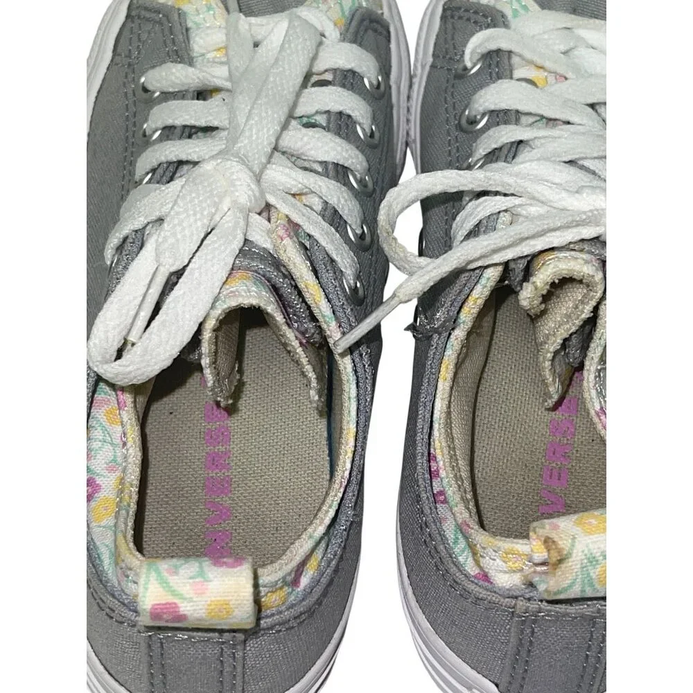 Converse Girl's Kids Sneakers Chuck Taylor Double Upper Grey Floral Size 2